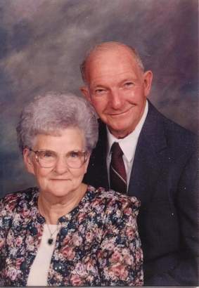 Ohio couple dies hours apart - holding hands after 70 years of marriage ...